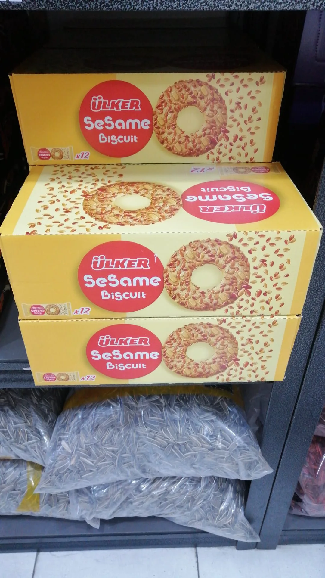 Sesame Biscuit